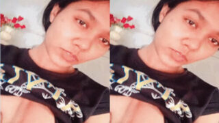 Cute Indian Girl Shows Nude Body